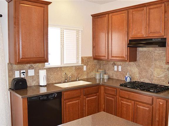 5th image of 811 Desert Marigold Ct