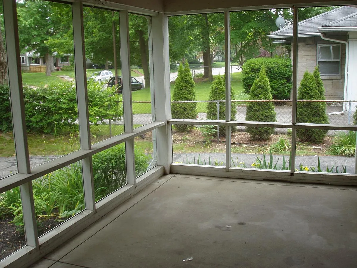 5124 Central Avenue — Photo 2
