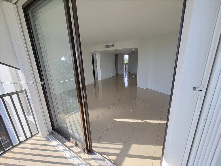 3301 N Country Club Dr #811 — Photo 19