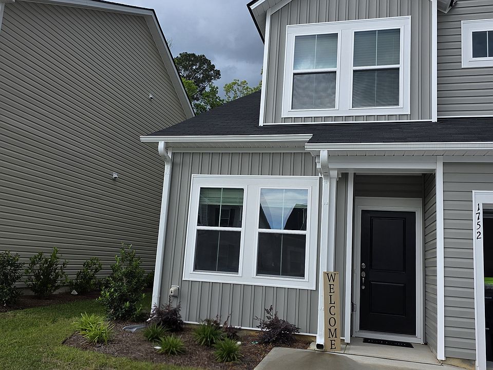1st image of 1752 Hunting Harris Ct SW