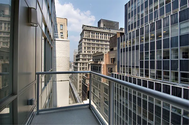 Sold by Douglas Elliman | media 10