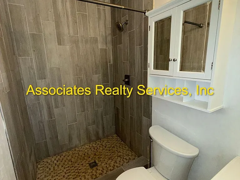 4521 NW 20th Pl — Photo 17