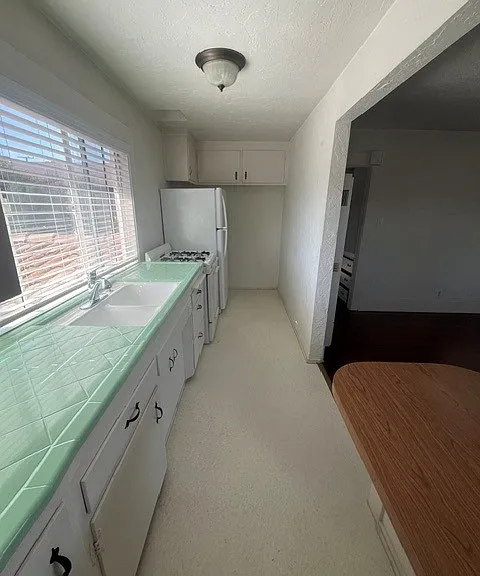 513 S Catalina Ave #A — Photo 6