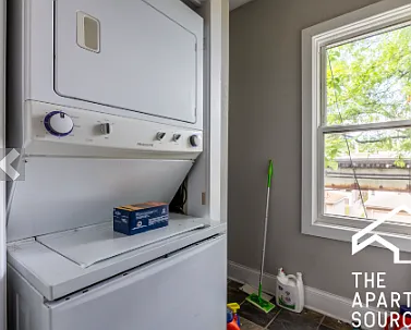 1318 W Roscoe St #2 — Photo 10