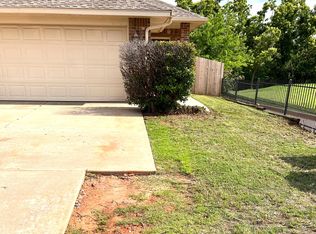 34 NW 155th St, Edmond, OK 73013