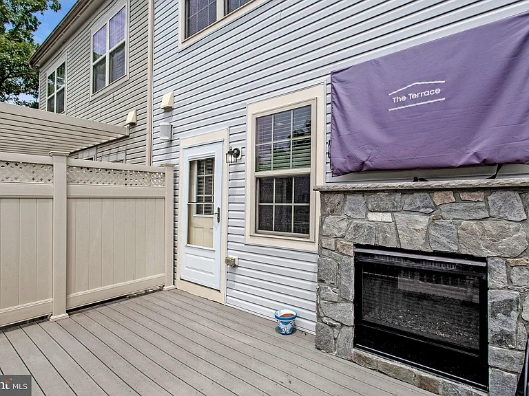 703 Skippers Ln — Photo 48