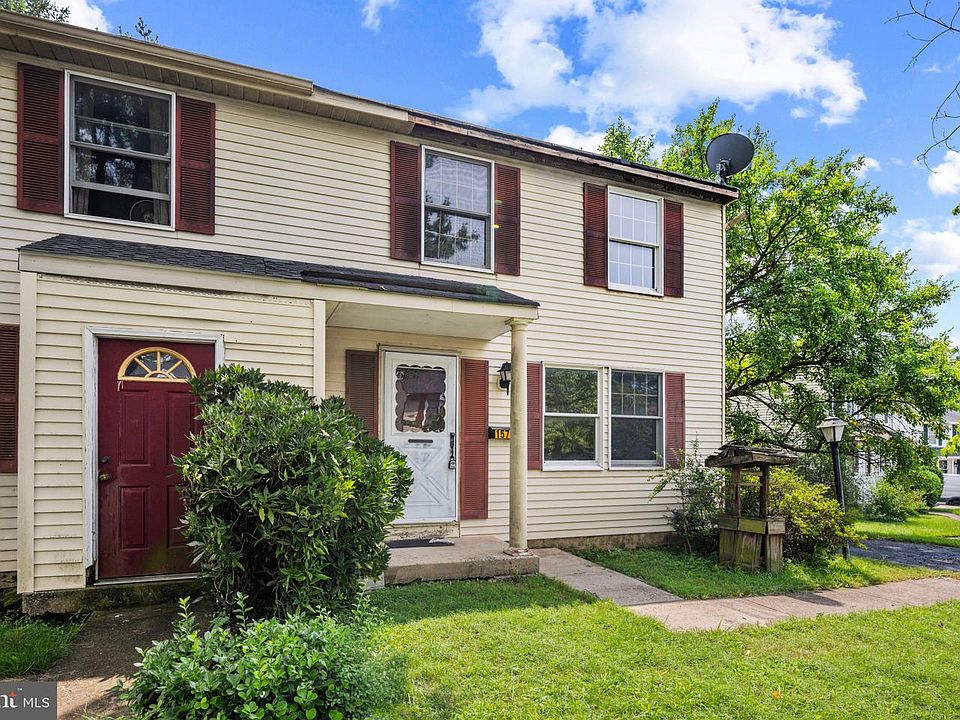 1st image of 1576 Carey Pl