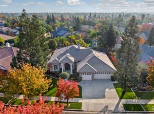 10507 Ashbourne Dr, Bakersfield, CA 93312