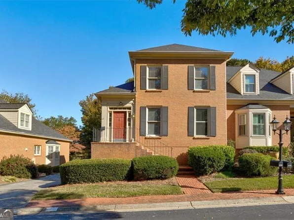 6153 Forest Hills Dr, Peachtree Corners, GA 30092