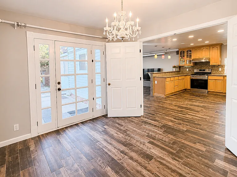2132 Forbes Ave — Photo 17