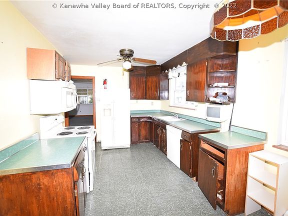 4th image of 103 Lovell Dr