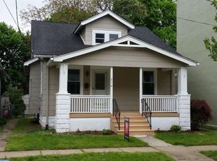 216 W 2nd St, Florence, NJ 08518