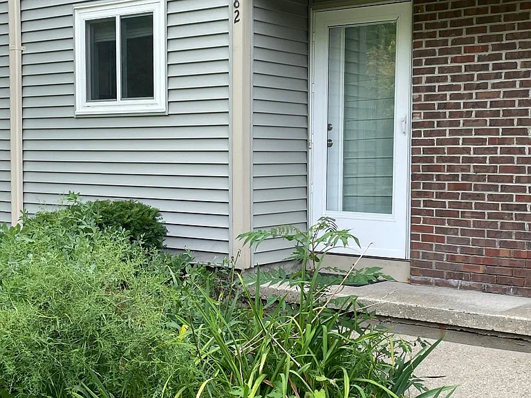 182 Locust Hill Rd — Photo 21