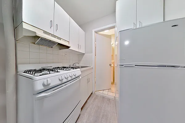 Rented by REAL New York | media 9