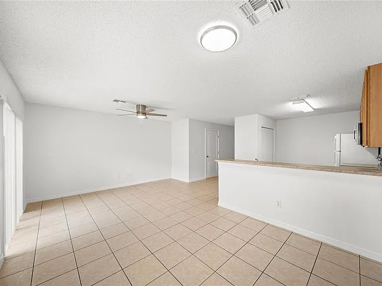 12649 Somerset Oaks St — Photo 18