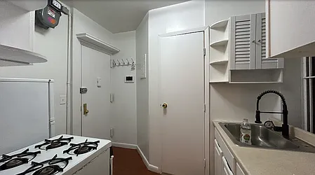 Rented by Roselyn  Fortuna LLC