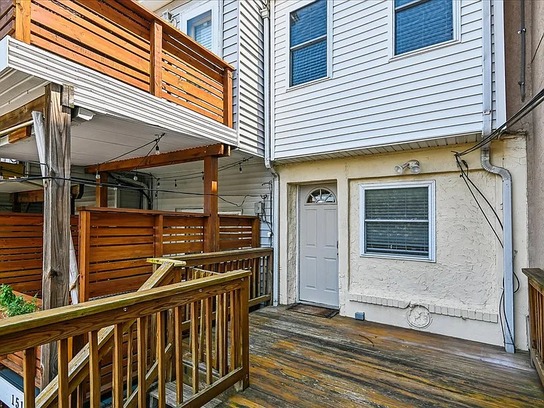 1514 Byrd St — Photo 12