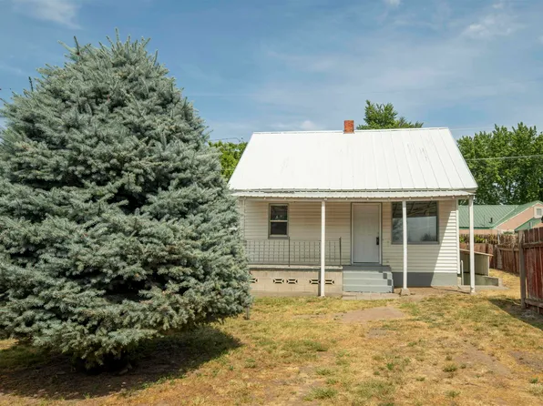 533 9th St, Clarkston, WA 99403