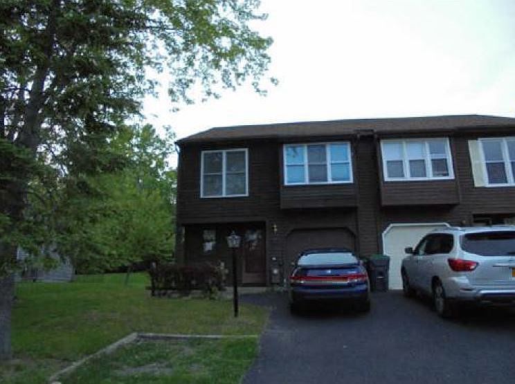 1st image of 30 Westchester Dr