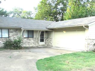 2611 Linda Dr, Ennis, TX 75119