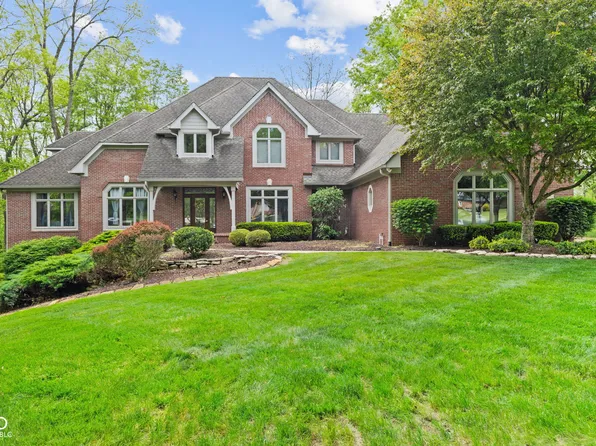 1462 Eagle Trace Ct, Greenwood, IN 46143