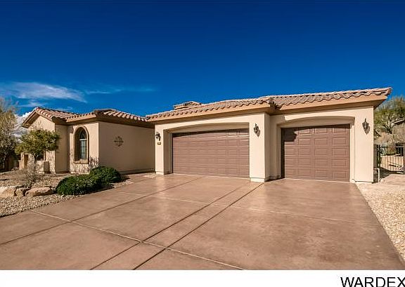 2nd image of 3115 Esmerelda Dr