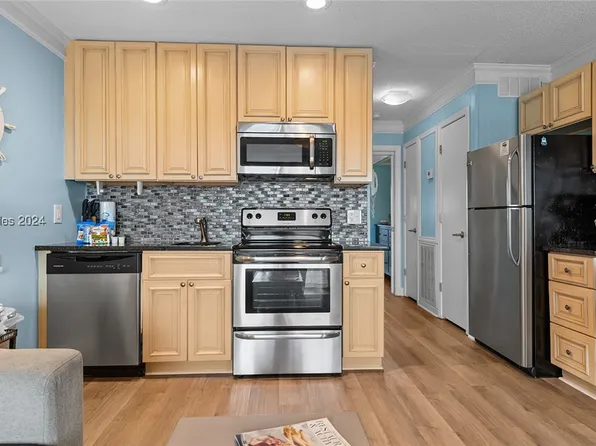 40 Folly Field Rd APT B355, Hilton Head Island, SC 29928