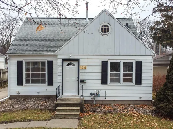 1018 Bayard St, Waterloo, IA 50702