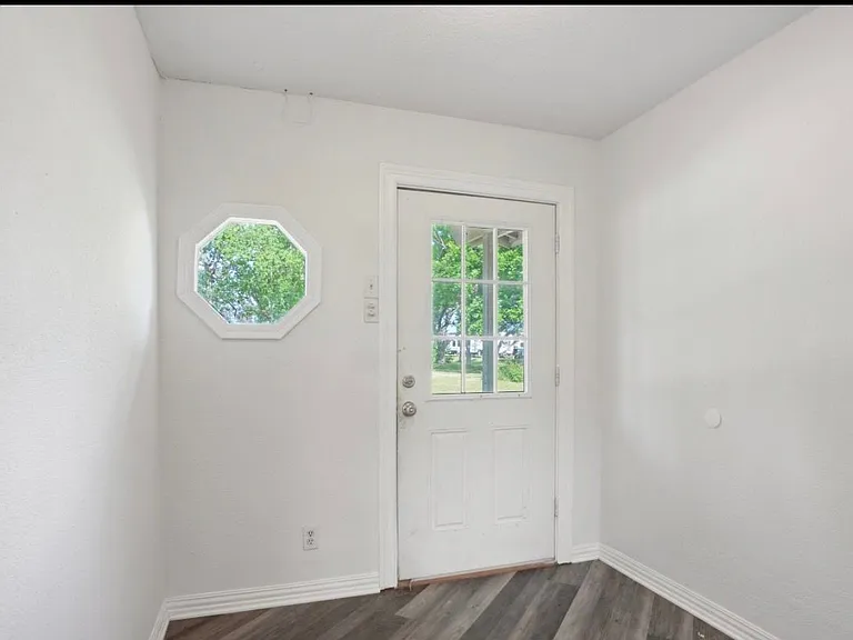 8412 Avenue L #1 — Photo 2