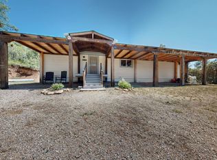 38 Chipmunk Ln, Tijeras, NM 87059