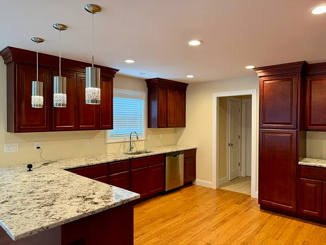 497 Carnation Dr — Photo 5