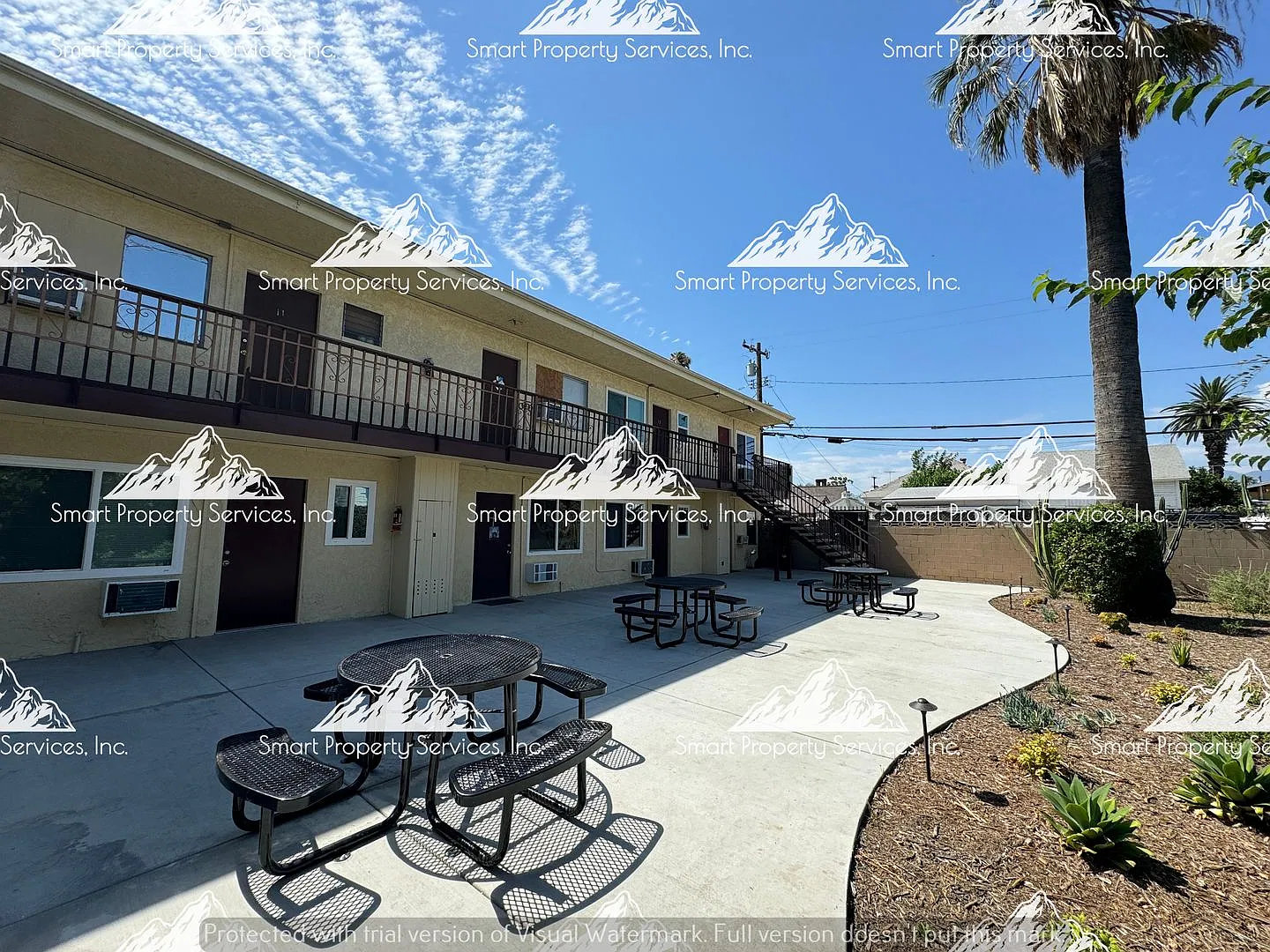 447 W Monterey Ave — Photo 3