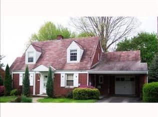 105 Clinton Ave, Lower Burrell, PA 15068