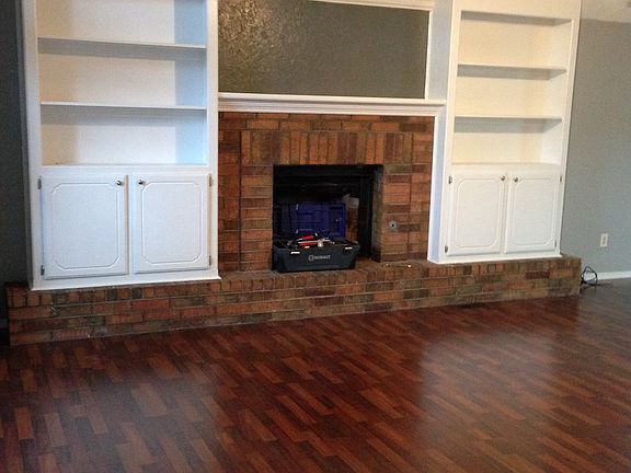 Living room, fireplace. 