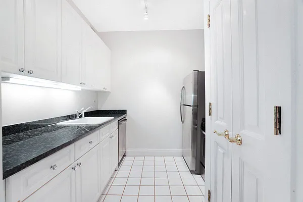 Rented by Level Group | media 4