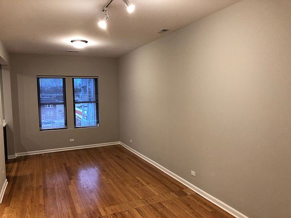 2nd image of 3215-21 W Cullom Ave #4255-57