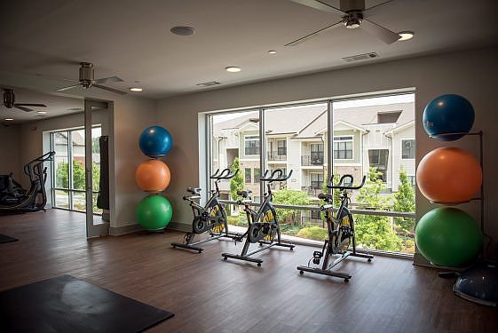 4th image of 3021 Hidden Forest Ct #1318