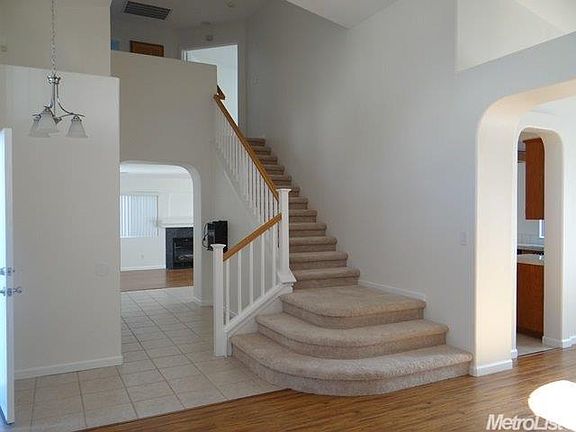 4th image of 3175 Poppy St