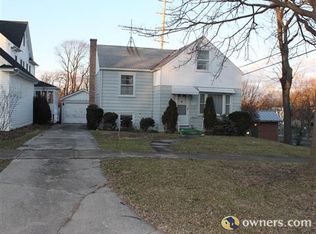 740 Summit St, Downers Grove, IL 60515