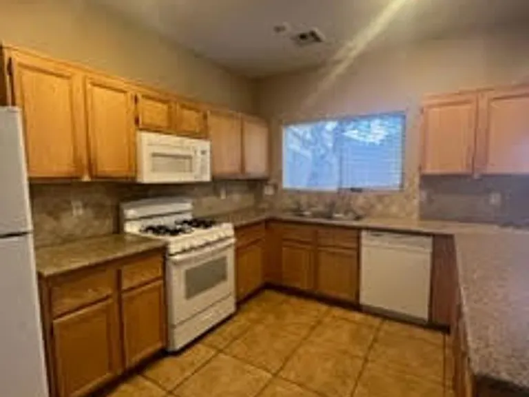 10784 Royal Jasmine Ln — Photo 9