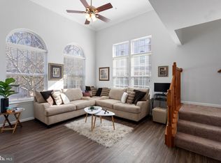 6083 Aster Haven Cir #141, Haymarket, VA 20169