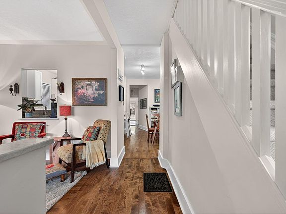 4th image of 447 Marsh Rd NE