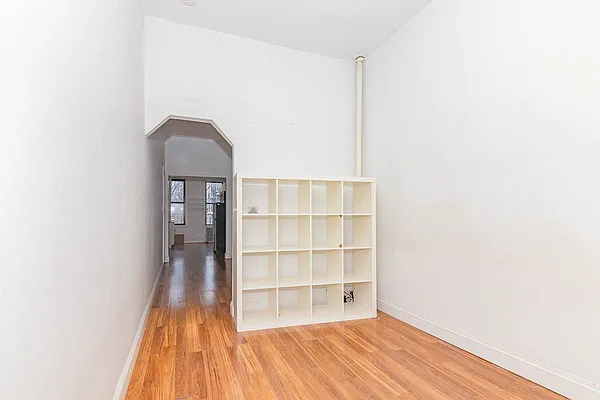 Rented by MySpaceNYC | media 23