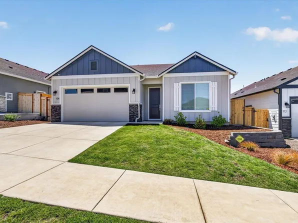 106 Valemont Dr, Eagle Point, OR 97524