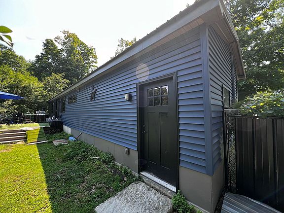 3rd image of 195 Ferry Road
