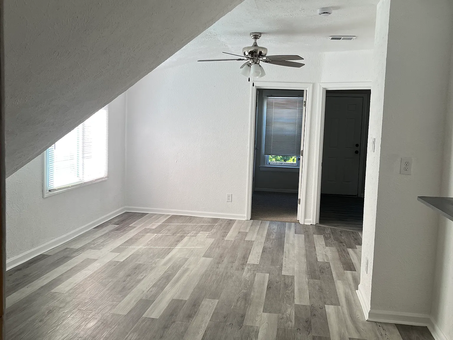 4525 3rd St — Photo 3