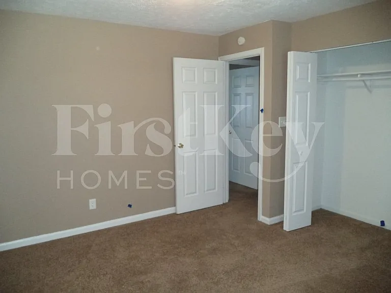 10022 Arapahoe Dr — Photo 15