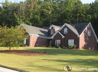 10 Northwood Oak Dr, Oxford, GA 30054