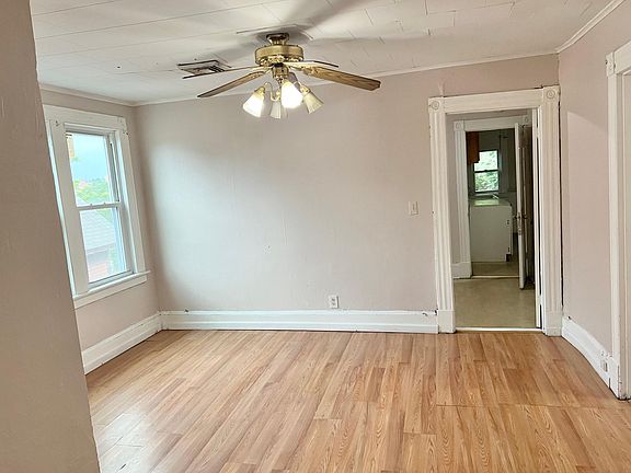 3rd image of 47 Welton St Floor 3