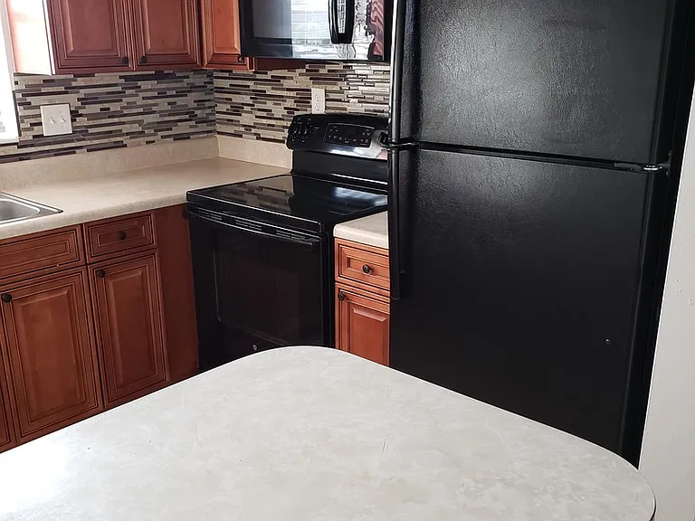 Del Rio Apartment Homes — Photo 16